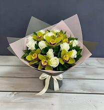 Букет цветов из:  Орхидеи и Розы в Славгороде