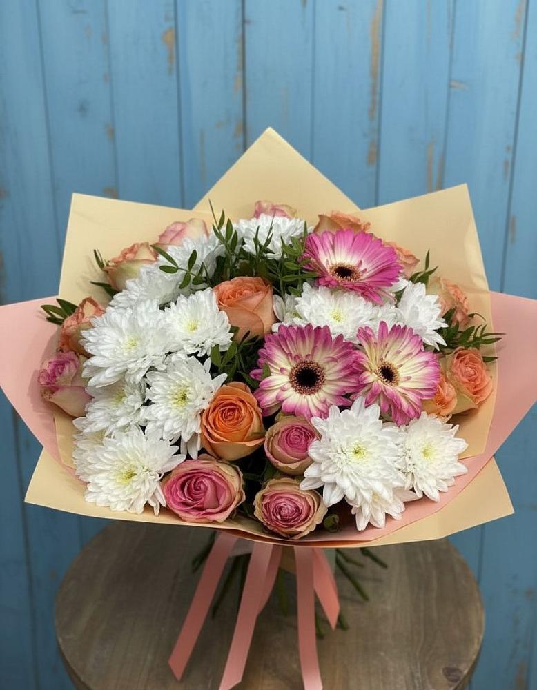 Букет цветов из: Розы, Герберы и Хризантемы в Славгороде
